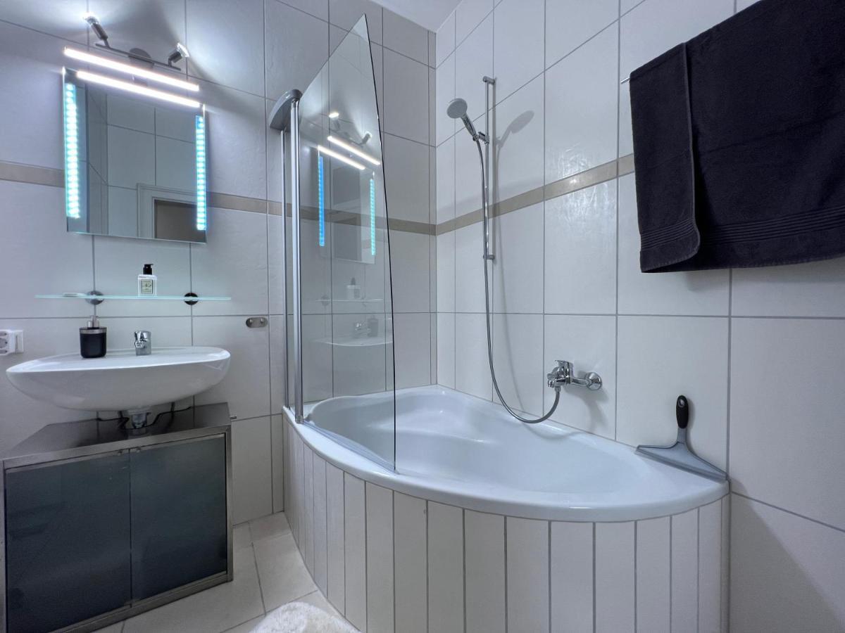 Vienna Design Apartment By Rabe - Kostenfreier Parkplatz & Netflix & Coffee-Bar - Nahe Schloss Schoenbrunn Exteriör bild